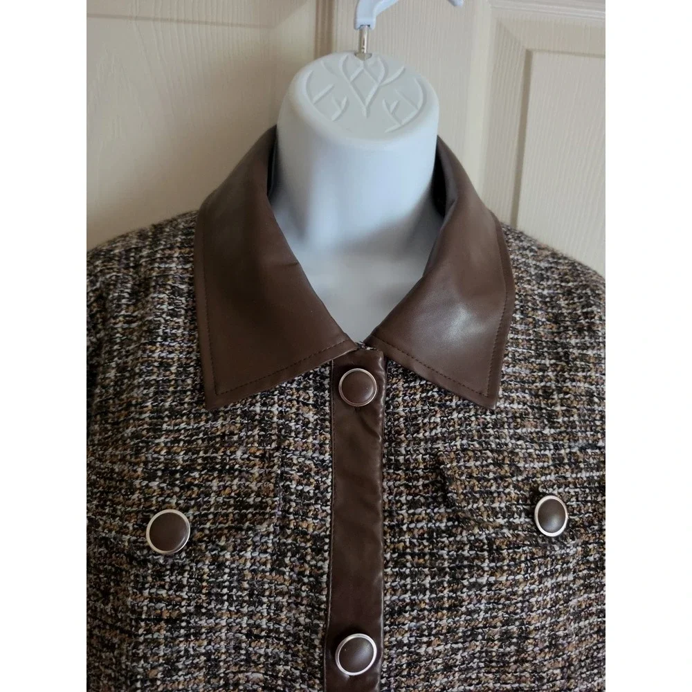 Tweed Women's Brown and Black Plaid Blazer/ Jacket- Size M - Picture 7 of 12